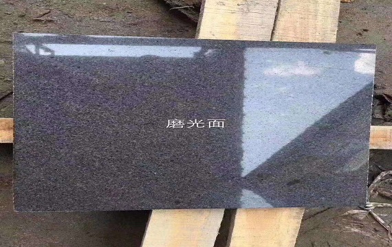 芝麻黑.